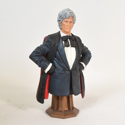 Lot 472 - DOCTOR WHO - TITAN MERCHANDISE - THE THIRD DOCTOR