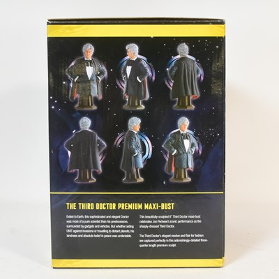 Lot 472 - DOCTOR WHO - TITAN MERCHANDISE - THE THIRD DOCTOR
