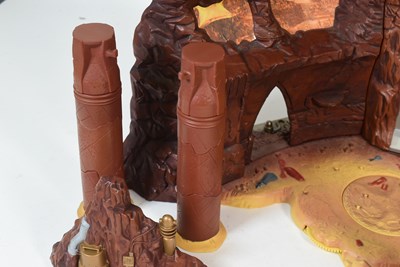 Lot 417 - STAR WARS - ATTACK OF THE CLONES - GEONOSIS BATTLE ARENA PLAYSET