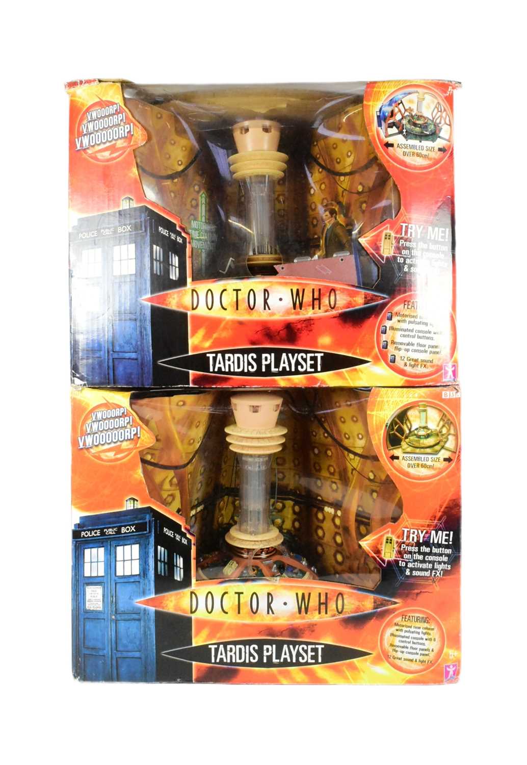 Lot 728 - DOCTOR WHO - 2004 CHARACTER MADE 'TARDIS PLAYSET'