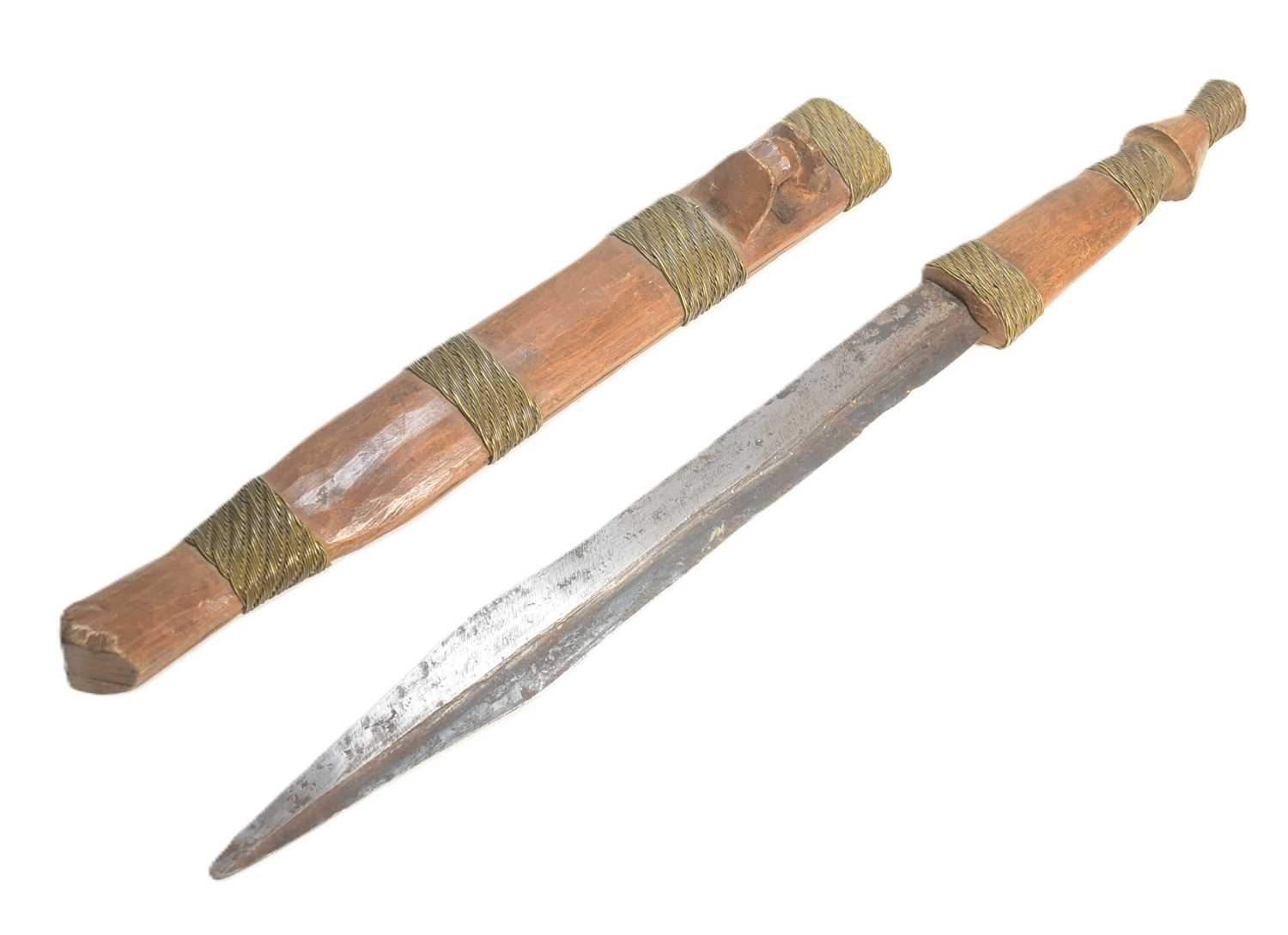 Lot 14 - SOUTH AFRICA SHONA PEOPLE DAGGER
