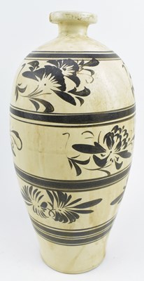 Lot 123 - CIZHOU BROWN & WHITE MEIPING 磁州窯白地褐彩花卉紋梅瓶