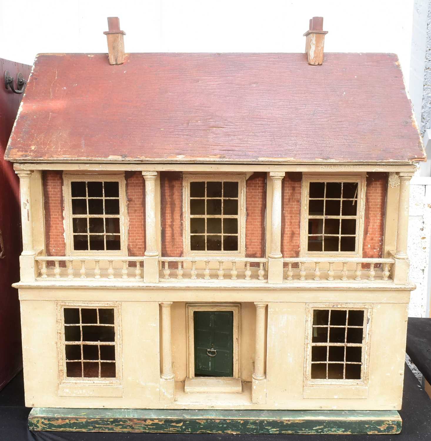 Lot 150 - DOLLS HOUSE - EARLY LINES BROS / TRIANG DOLL HOUSE