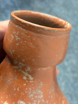 Lot 69 - YANGSHAO CULTURE NEOLITHIC BANPO TYPE POTTERY AMPHORA 仰韶文化 半坡 红陶尖底瓶