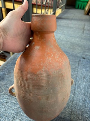 Lot 69 - YANGSHAO CULTURE NEOLITHIC BANPO TYPE POTTERY AMPHORA 仰韶文化 半坡 红陶尖底瓶