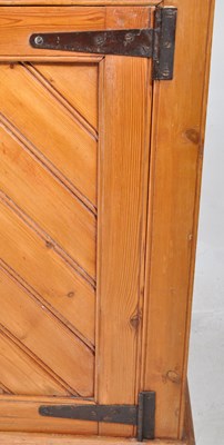 Lot 653 - VICTORIAN 19TH CENTURY PINE DRESSER W/ OAK TOP