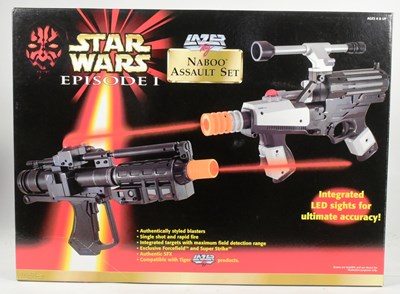 Lot 87 - STAR WARS - TWO VINTAGE TIGER ELECTRONICS LAZER TAG SETS