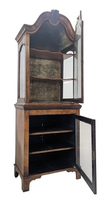 Lot 601 - 19TH CENTURY QUEEN ANNE WALNUT DISPLAY CABINET VITRINE