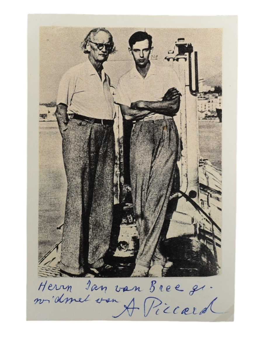 Lot 128 - SCIENCE - AUGUSTE PICCARD (D.1962) - SIGNED PHOTOGRAPH