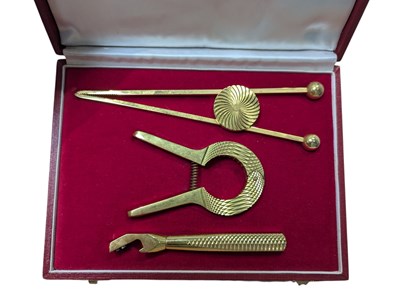 Lot 322 - ASPREY - VINTAGE 1970S GILT THREE PIECE COCKTAIL BAR SET