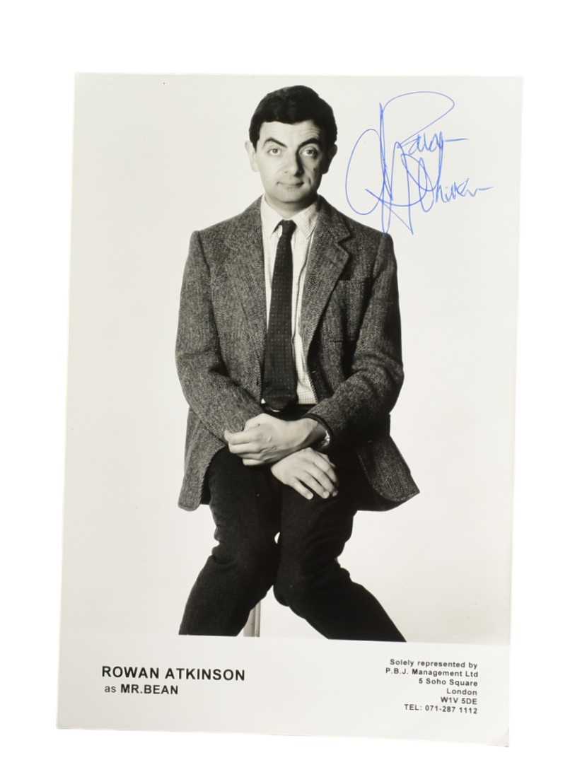 Lot 189 - BRITISH COMEDY - ROWAN ATKINSON - MR BEAN - SIGNED PHOTOGRAPH