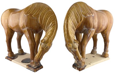 Lot 143 - PAIR OF 20TH CENTURY BROWN GLAZED HORSES 20世纪褐彩陶马一对