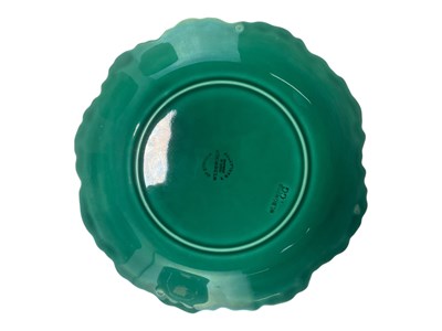 Lot 157 - WEDGWOOD DE ETRURIA & BARLASTON GREEN LEAF MAJOLICA PLATES