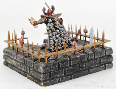 Lot 418 - WARHAMMER - CHAOS SKULLTAKER & ORK PIRATE KAPTIN BADRUKK
