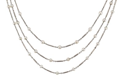 Lot 72 - EARLY 20TH CENTURY WHITE METAL & PEARL MULTI-STRAND NECKLACE
