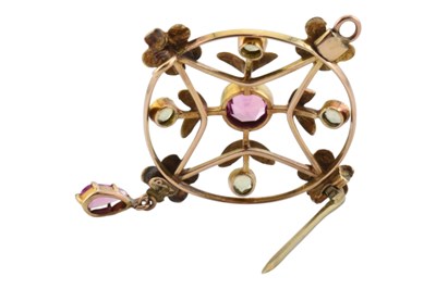 Lot 52 - 9CT GOLD ART NOUVEAU GEM SET PENDANT BROOCH