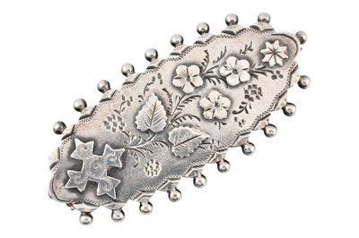 Lot 611 - VICTORIAN 19TH CENTURY SILVER SWEETHEART BROOCH