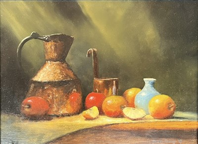 Lot 705 - PETER YOUNG (BRITISH) - CONTEMPORARY STILL LIFE OIL ON LINEN PAINTING