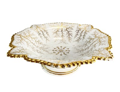 Lot 150 - 19TH CENTURY FLIGHT, BARR & BARR WORCESTER PORCELAIN GILT TAZZA