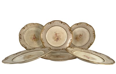 Lot 142 - DAVENPORT - SET OF SIX 19TH CENTURY VICTORIAN HAND-PAINTED CHERUB PLATES