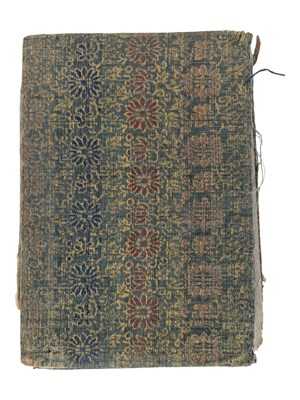 Lot 13 - A 19TH CENTURY CHINESE EXPORT TWELVE LEAF ALBUM OF PITH PAINTINGS 清 出口通草纸画册`