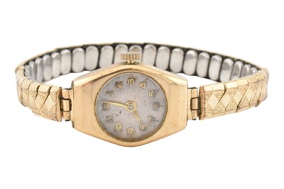 Lot 483 - 1950S HALLMARKED 9CT GOLD CASED WRISTWATCH ON PLATED STRAP