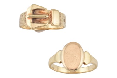 Lot 170 - 9CT GOLD SIGNET RING & BUCKLE RING