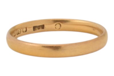 Lot 475 - 1930S HALLMARKED 22CT GOLD BAND RING