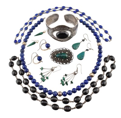 Lot 529 - COLLECTION OF SILVER, WHITE METAL & GEM SET JEWELLERY