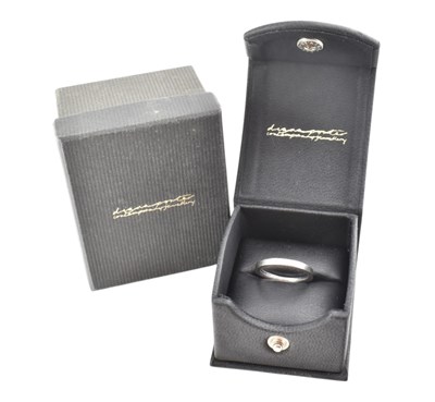 Lot 71 - DIANA PORTER HALLMARKED 950 PLATINUM BAND RING