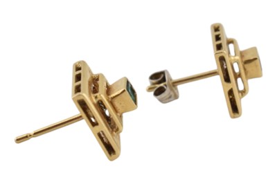Lot 61 - A PAIR OF 18CT GOLD & GEM SET EARRINGS