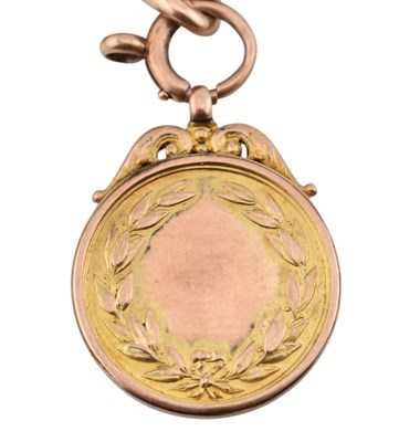 Lot 139 - HALLMARKED 9CT GOLD COMMEMORATIVE MEDAL & CHAIN
