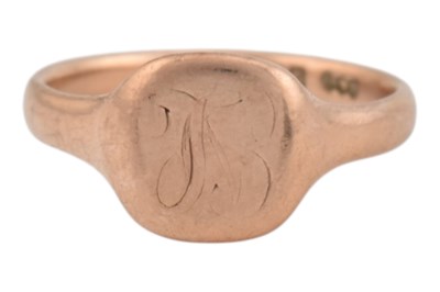Lot 221 - HALLMARKED 9CT GOLD GENTLEMANS SIGNET RING