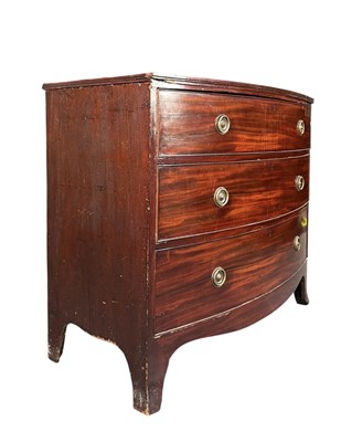 Lot 354 - GEORGE III MAHOGANY BOW FRONT CHEST OF DRAWERS