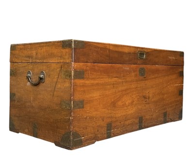 Lot 381 - CHINESE KOWLOON EARLY 20TH CENTURY CAMPHOR CHEST TRUNK