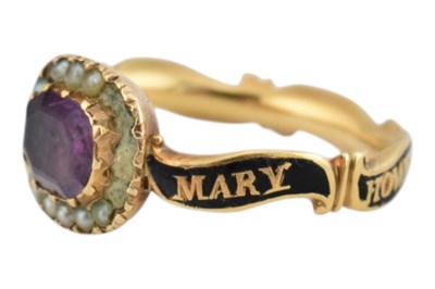 Lot 34 - 18TH CENTURY GOLD ENAMEL SEED PEARL & AMETHYST MOURNING RING