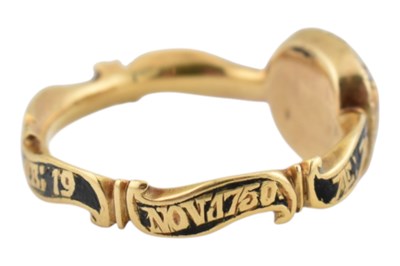 Lot 34 - 18TH CENTURY GOLD ENAMEL SEED PEARL & AMETHYST MOURNING RING