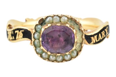 Lot 34 - 18TH CENTURY GOLD ENAMEL SEED PEARL & AMETHYST MOURNING RING