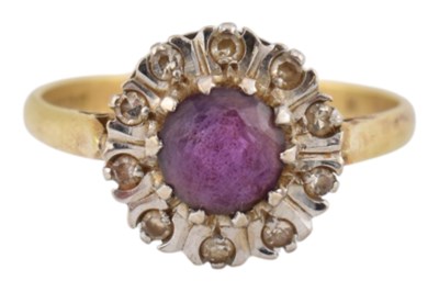 Lot 216 - HALLMARKED 18CT GOLD AMETHYST & DIAMOND CLUSTER RING