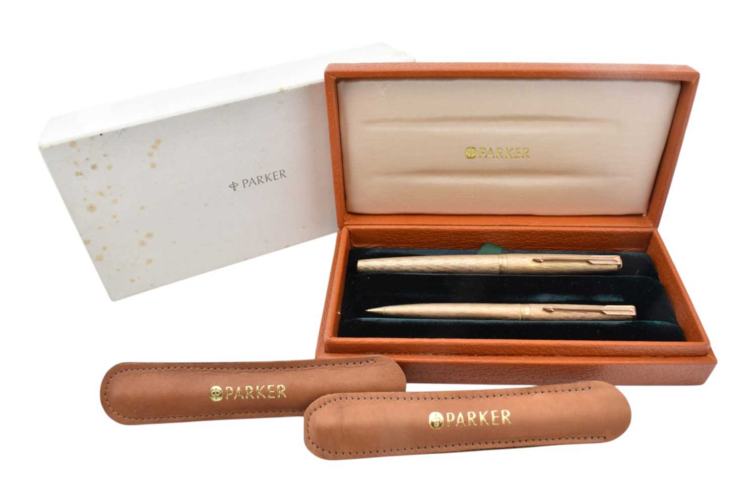 Lot 4 - PARKER PAIR OF CASED HALLMARKED 9CT GOLD PENS