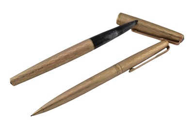 Lot 4 - PARKER PAIR OF CASED HALLMARKED 9CT GOLD PENS