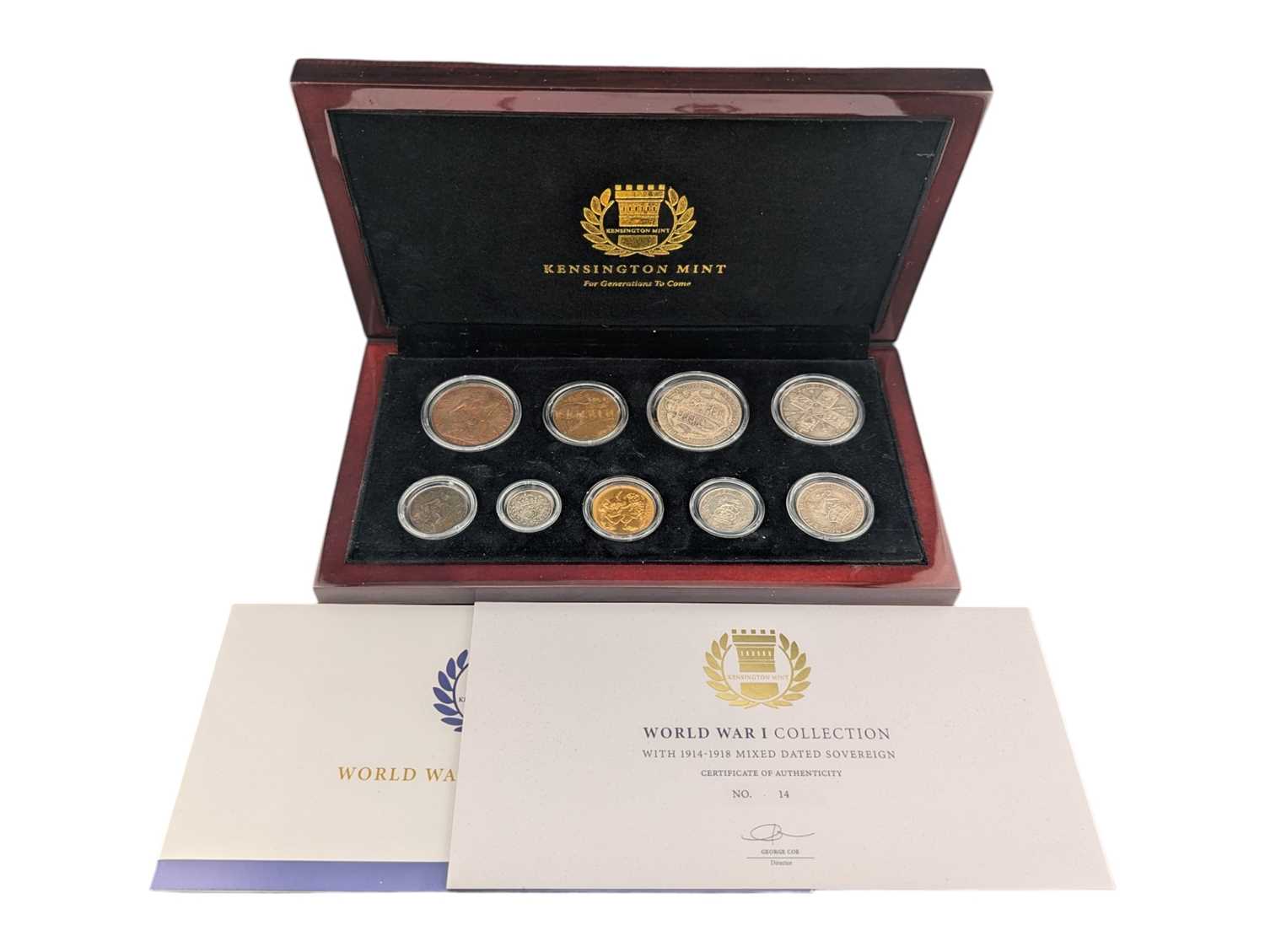 Lot 5 - 1915 KING GEORGE V GOLD SOVEREIGN - KENSINGTON MINT WWI COLLECTION