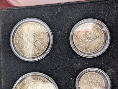 Lot 5 - 1915 KING GEORGE V GOLD SOVEREIGN - KENSINGTON MINT WWI COLLECTION