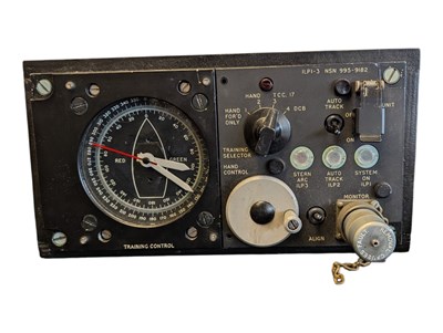 Lot 317 - MID CENTURY MARITIME SUBMARINE CONTROL TRAINING SONAR UNIT