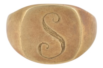 Lot 227 - HALLMARKED 9CT GOLD SIGNET RING