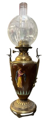 Lot 541 - 19TH CENTURY VICTORIAN WILSON & CO CLASSICAL OIL LAMP