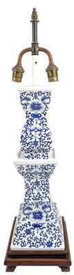 Lot 206 - 20TH CENTURY CHINESE BLUE & WHITE SQUARE PRICKET CANDLESTICK TABLE LAMP