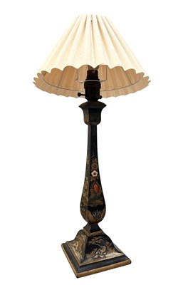Lot 428 - EARLY 20TH CENTURY CHINOISERIE BLACK LACQUERED TABLE LAMP