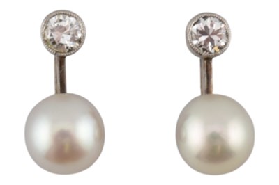 Lot 22 - PAIR OF GOLD PEARL & DIAMOND EARRINGS
