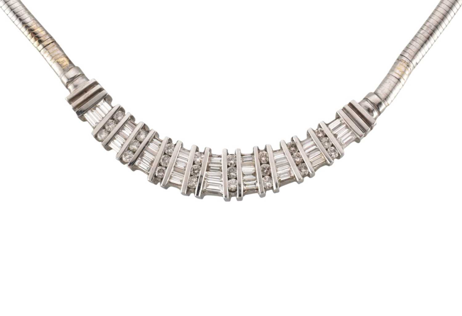 Lot 77 - HALLMARKED 14CT WHITE GOLD & DIAMOND COLLAR NECKLACE